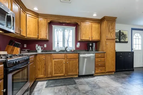 7 Kinsale Drive Rochester NH 03868