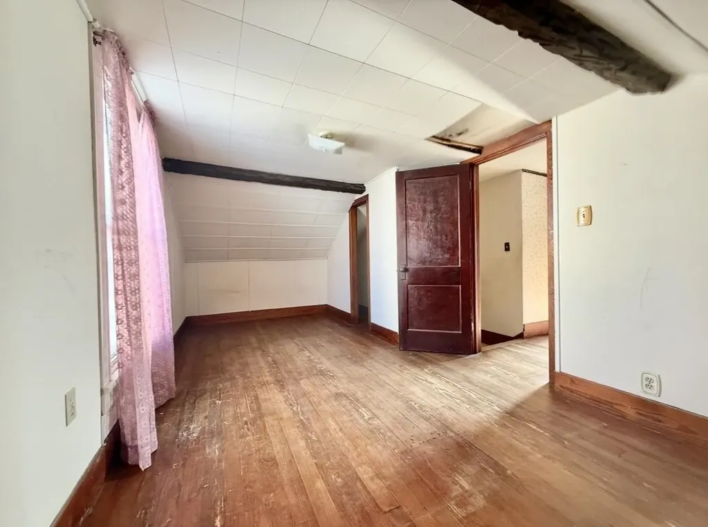 129 Grove Street Poultney VT 05764