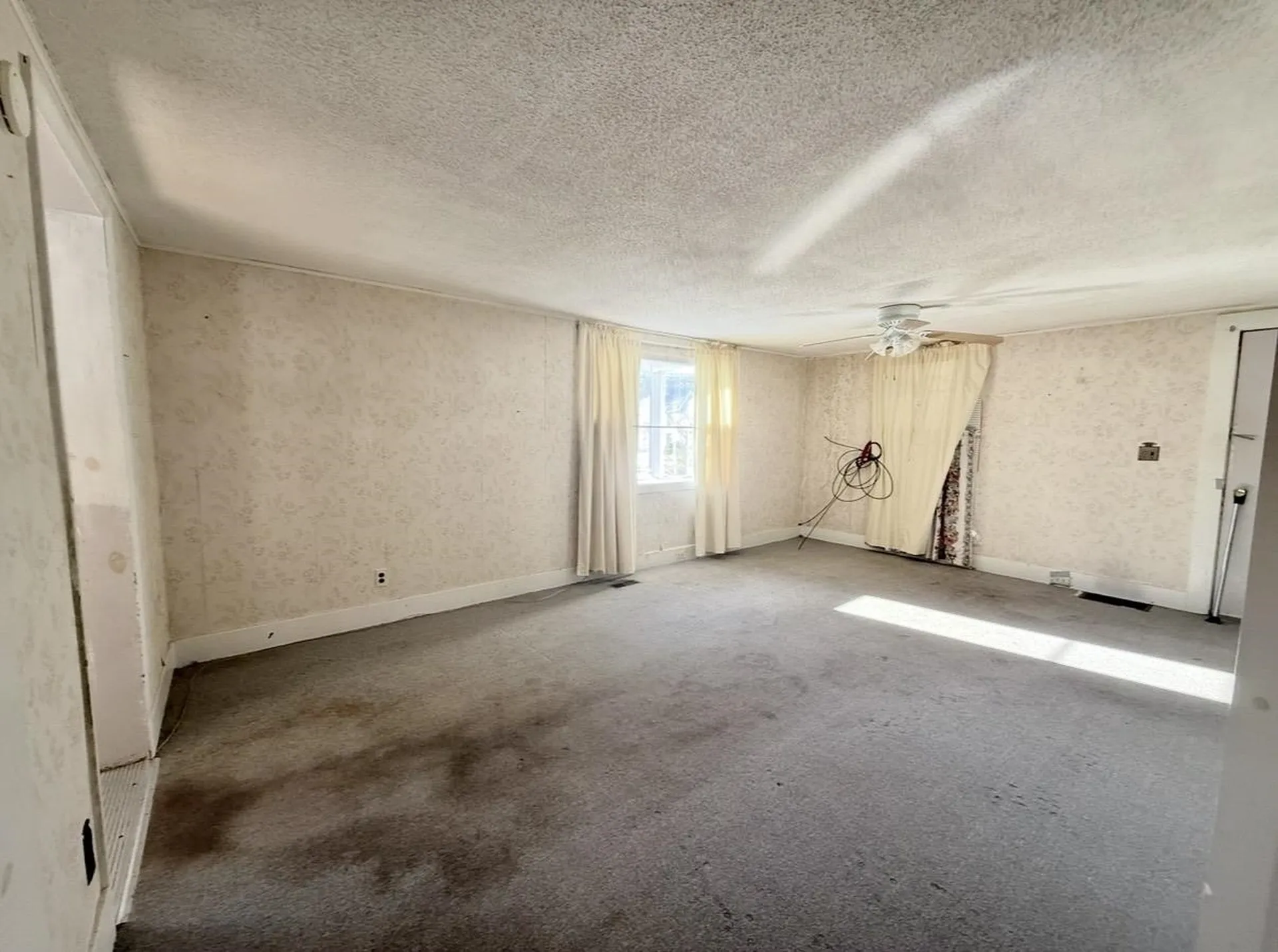 129 Grove Street Poultney VT 05764