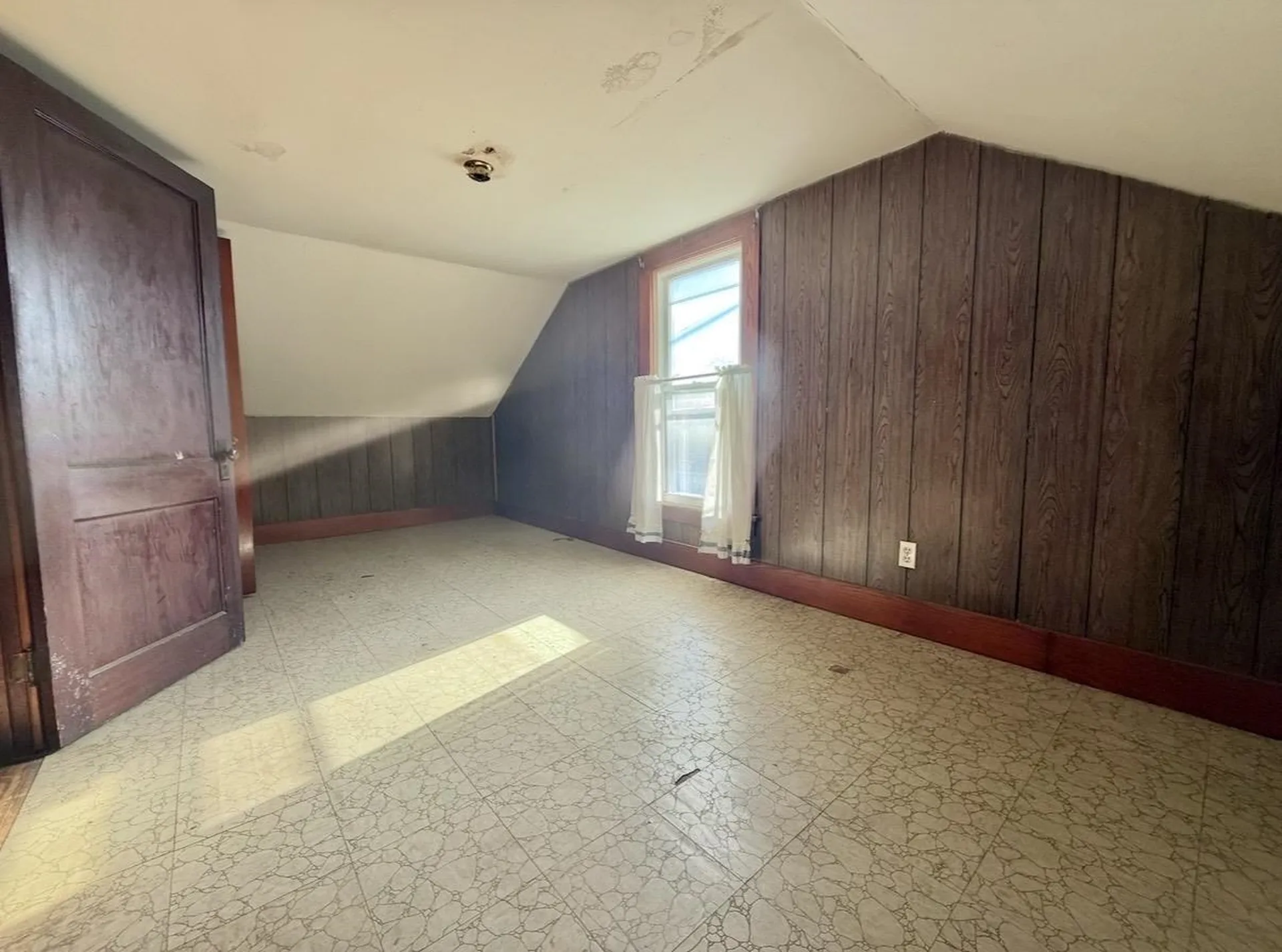 129 Grove Street Poultney VT 05764