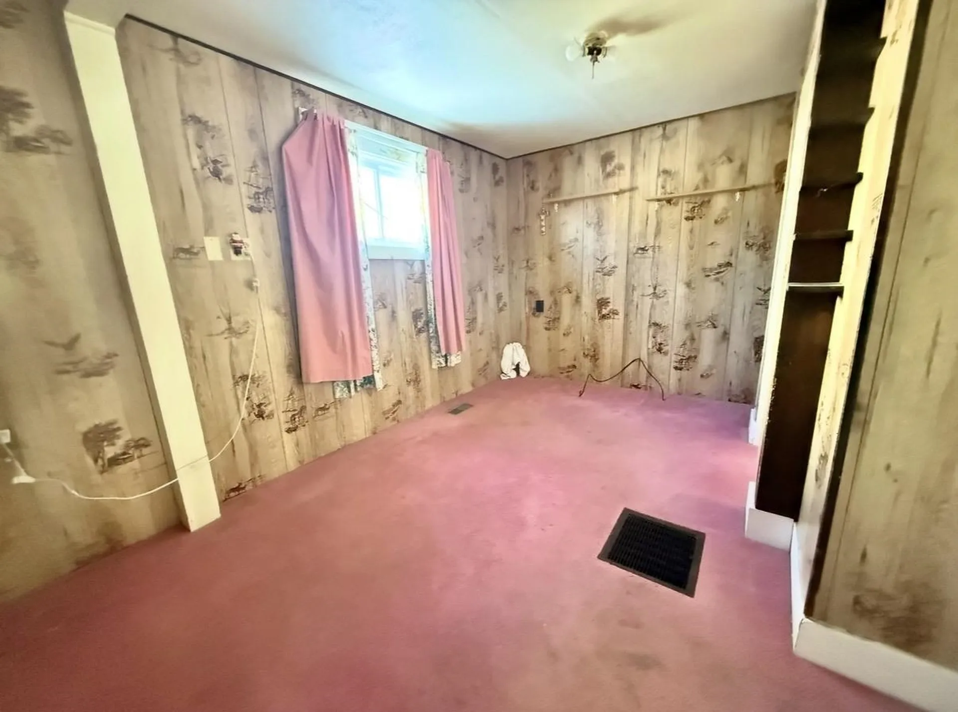 129 Grove Street Poultney VT 05764