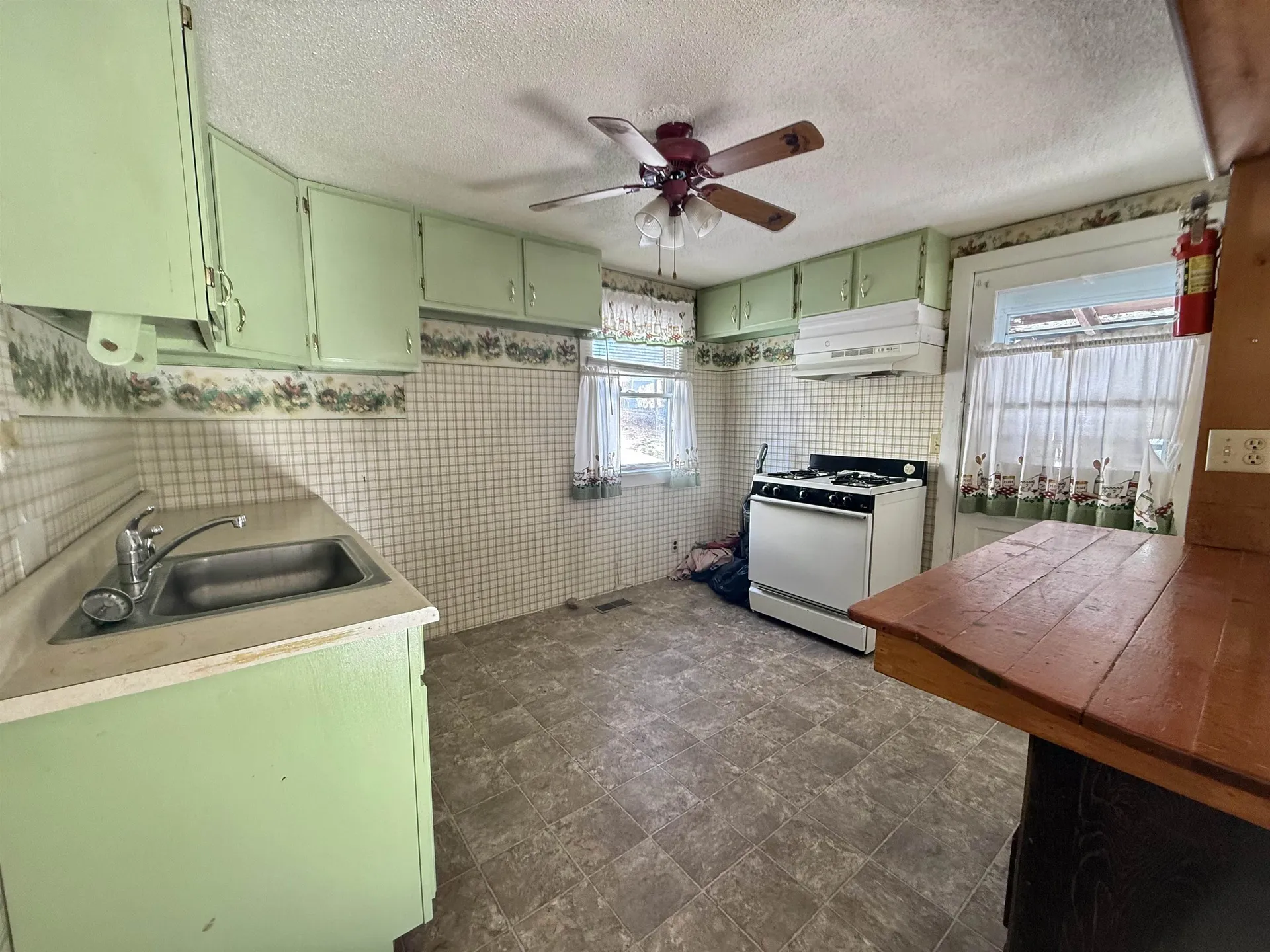 129 Grove Street Poultney VT 05764