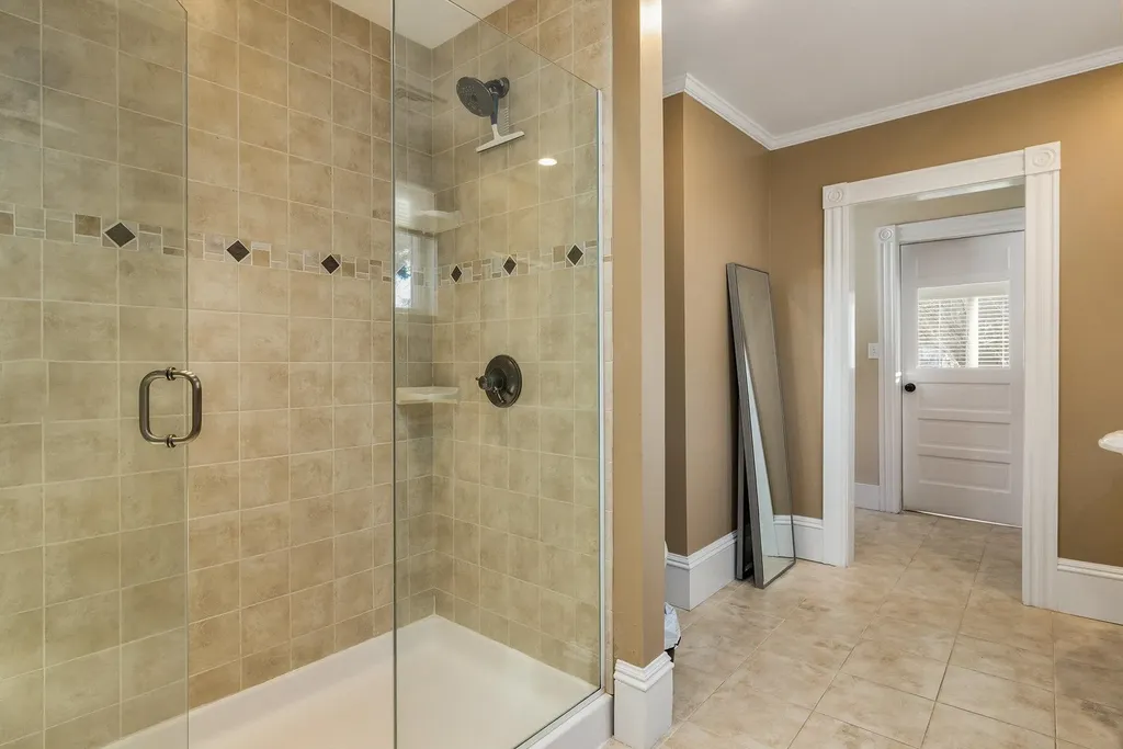 6 Gill Street Exeter NH 03833