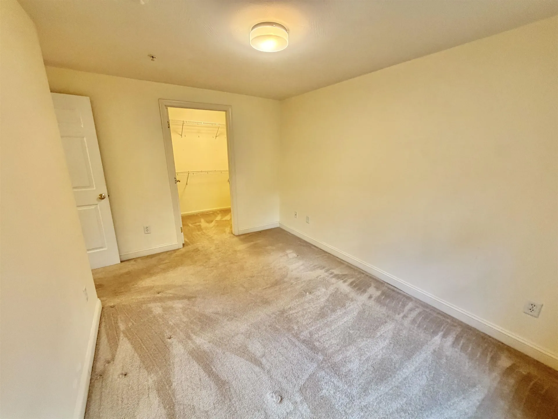 14 Vista Ridge Drive Londonderry NH 03053