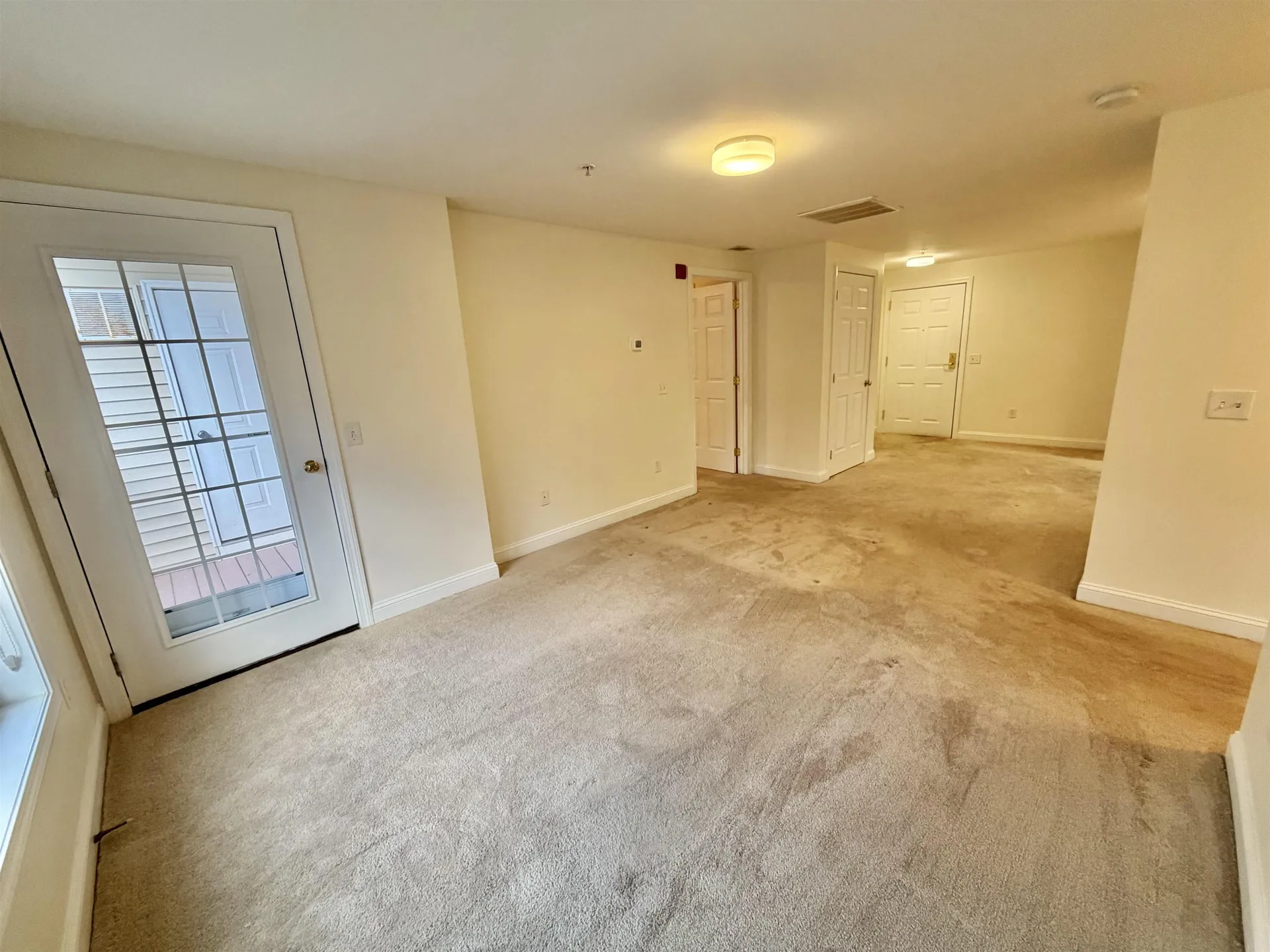 14 Vista Ridge Drive Londonderry NH 03053