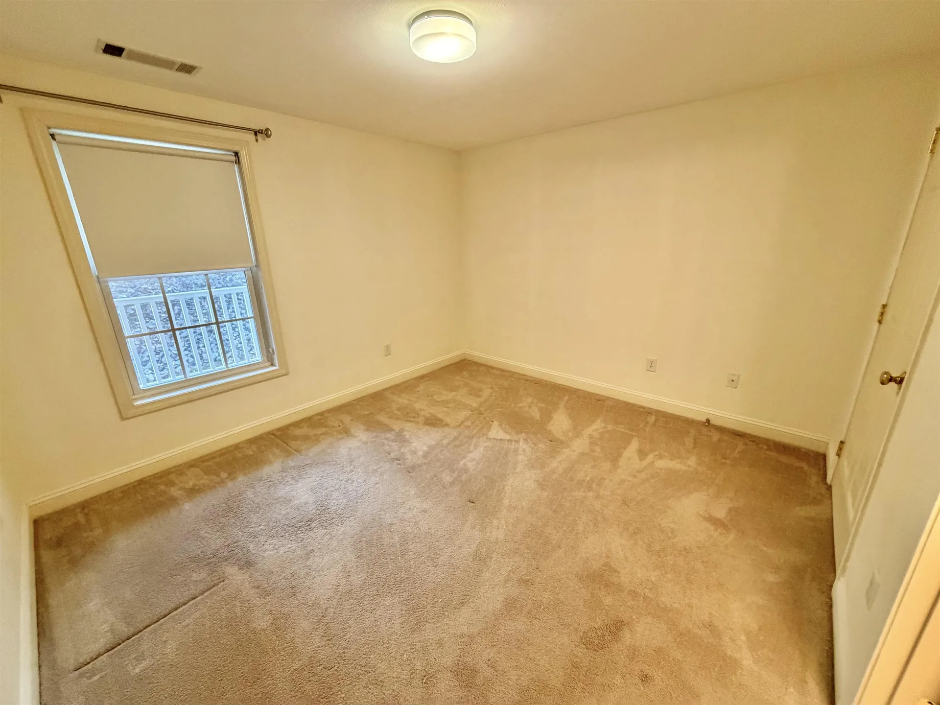 14 Vista Ridge Drive Londonderry NH 03053