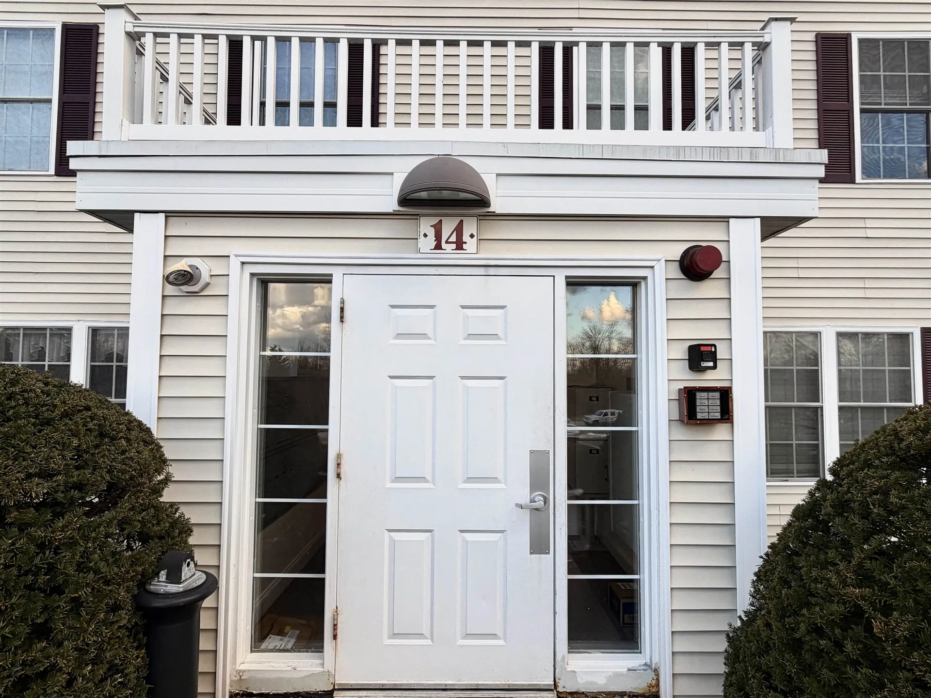 14 Vista Ridge Drive Londonderry NH 03053