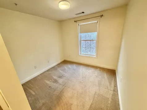 14 Vista Ridge Drive Londonderry NH 03053