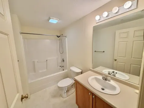 14 Vista Ridge Drive Londonderry NH 03053