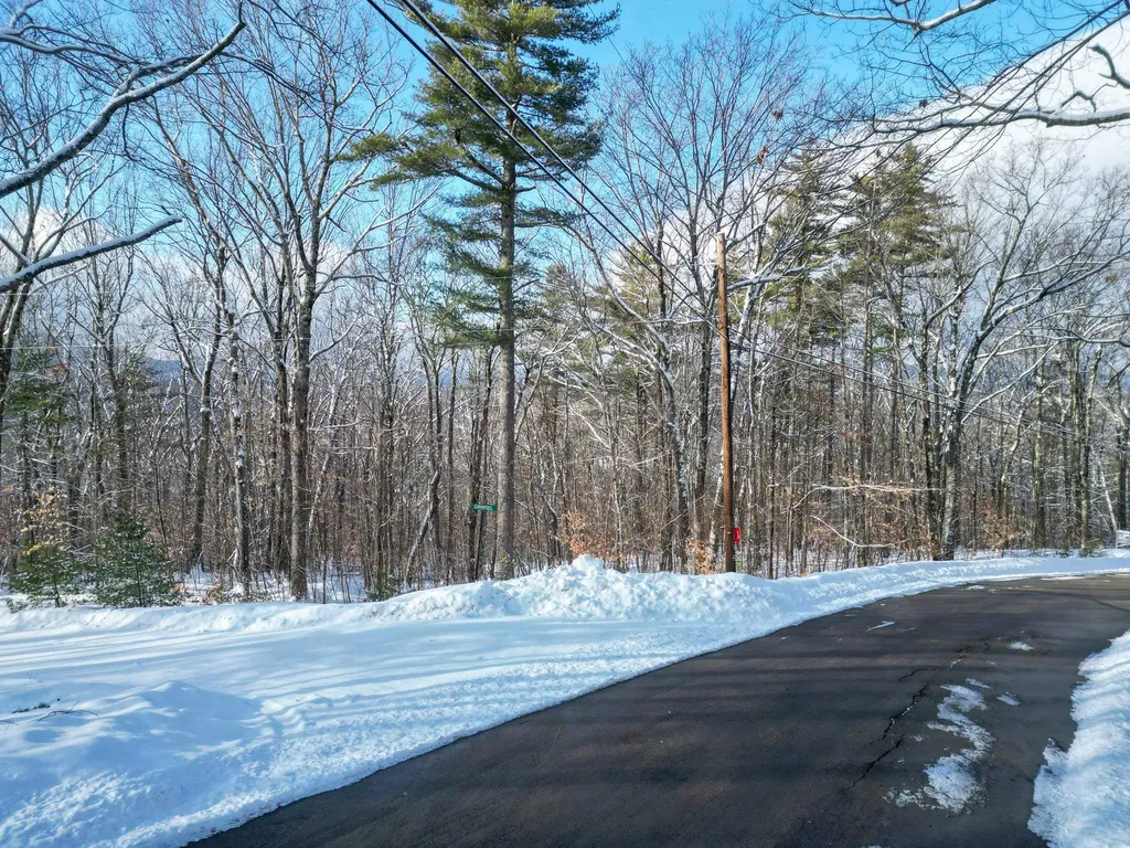 13 Klausen Road Madison NH 03849