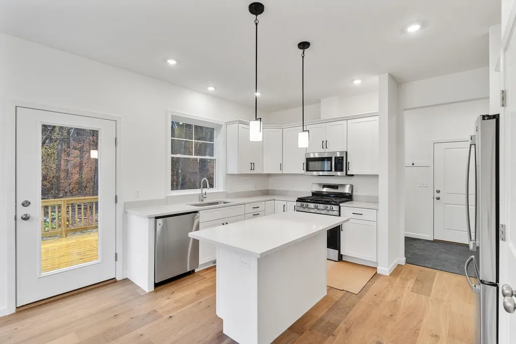 10 Dogwood Circle Milton VT 05468