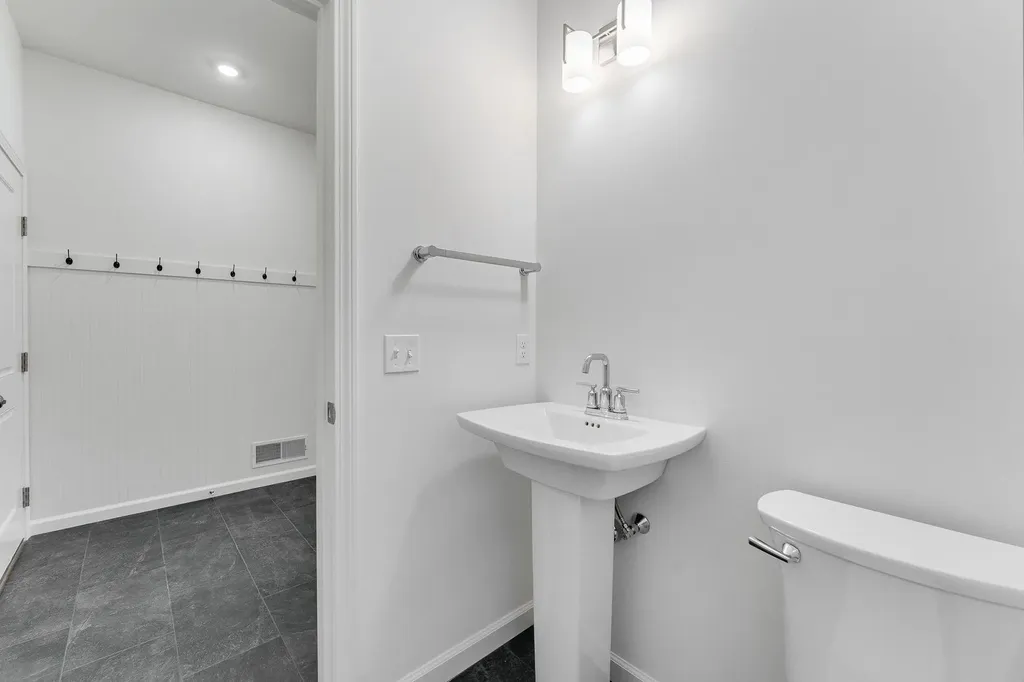 10 Dogwood Circle Milton VT 05468