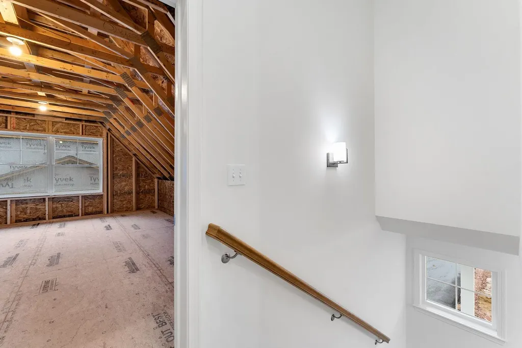 10 Dogwood Circle Milton VT 05468