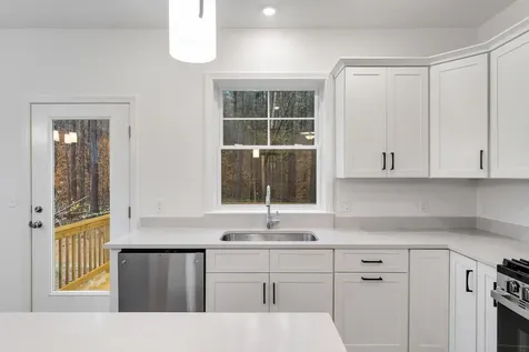 10 Dogwood Circle Milton VT 05468