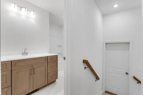 10 Dogwood Circle Milton VT 05468