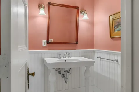 4 Occom Ridge Hanover NH 03755