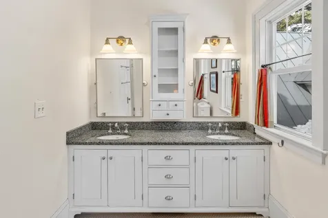 4 Occom Ridge Hanover NH 03755