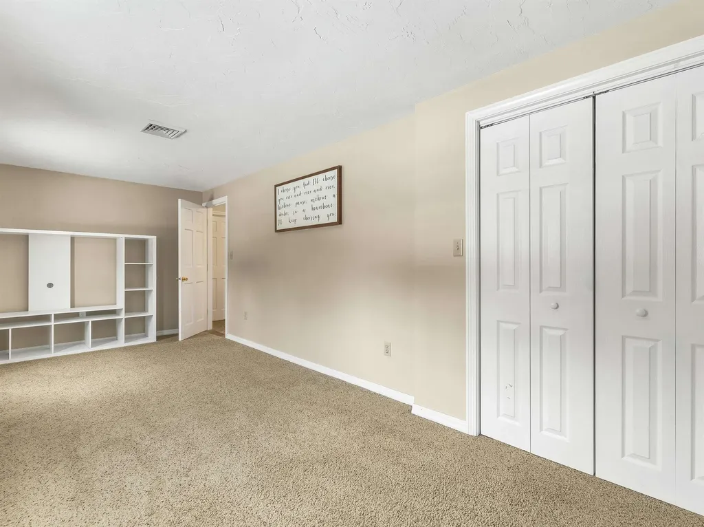 132 Dustin Tavern Road Weare NH 03281