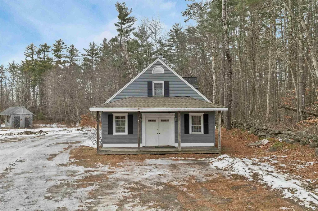 132 Dustin Tavern Road Weare NH 03281