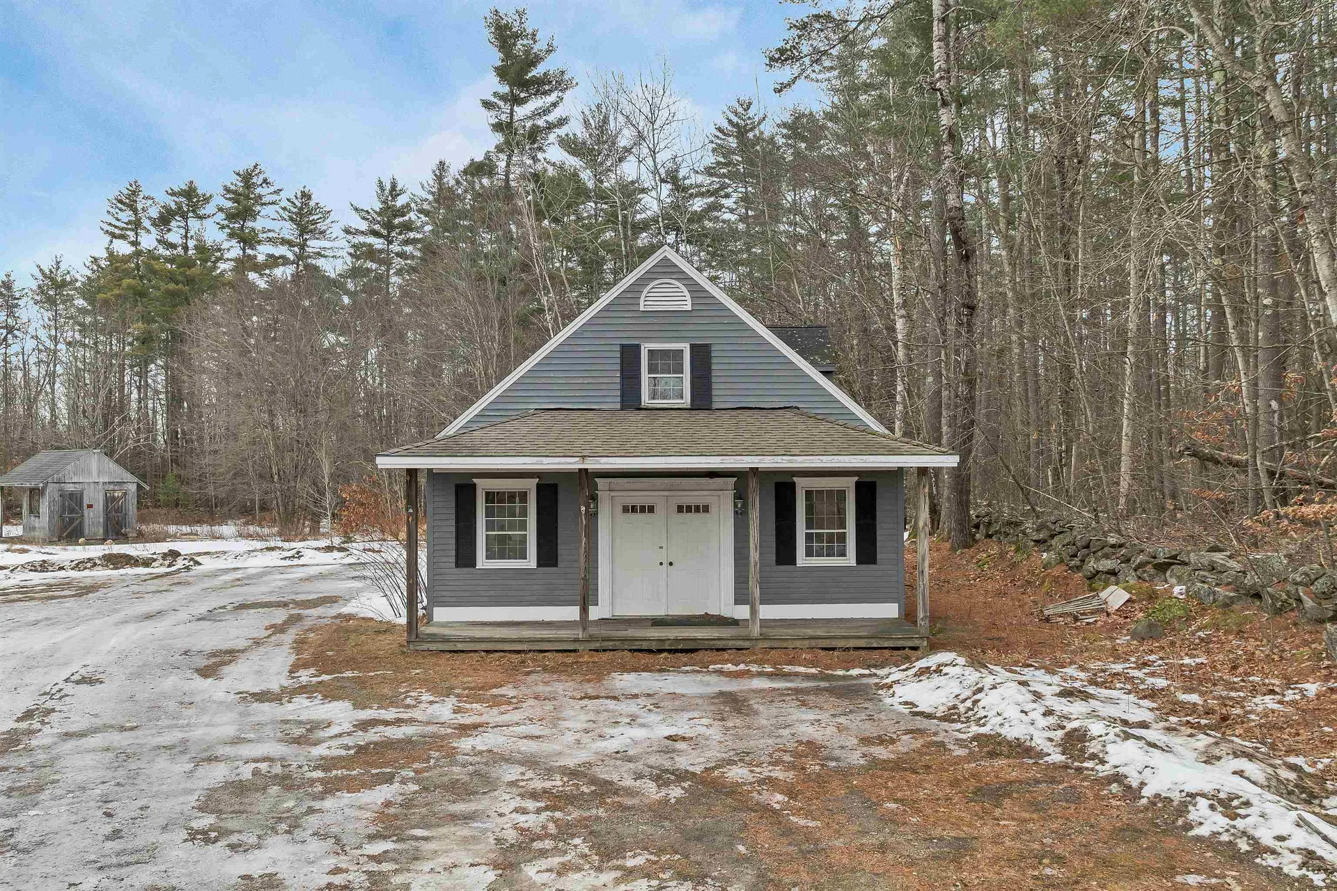 132 Dustin Tavern Road Weare NH 03281