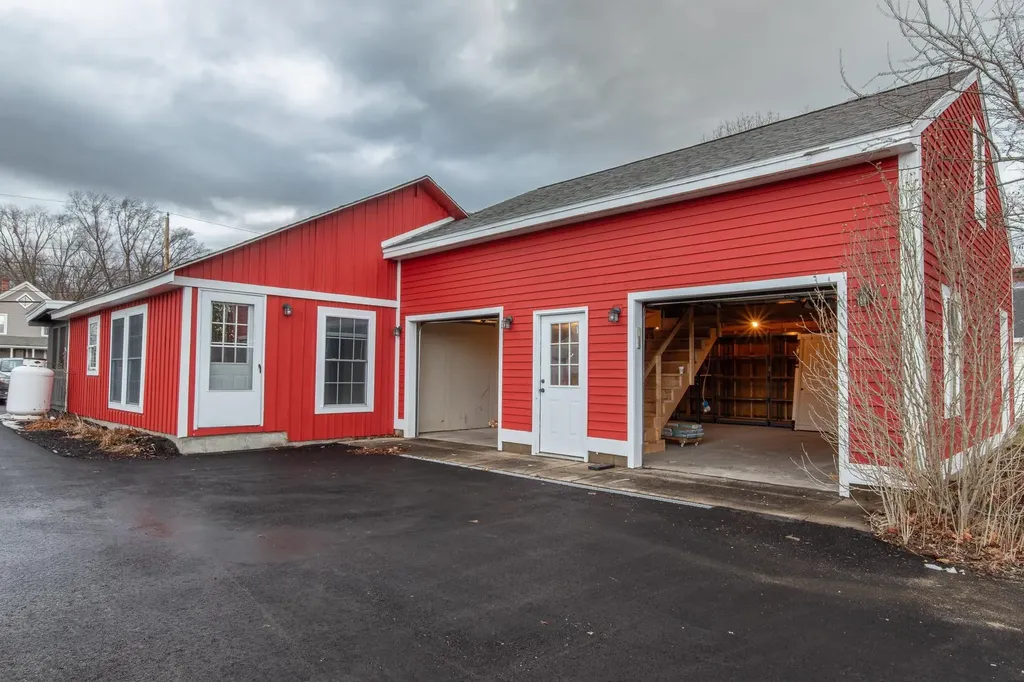 116 Island Street Keene NH 03431