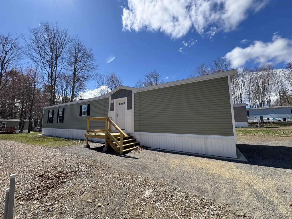 20 True Road Meredith NH 03253
