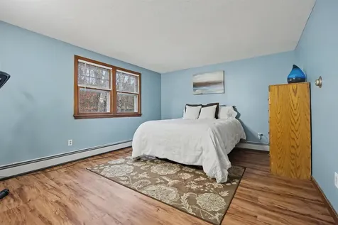 38 Midridge Circle Londonderry NH 03053