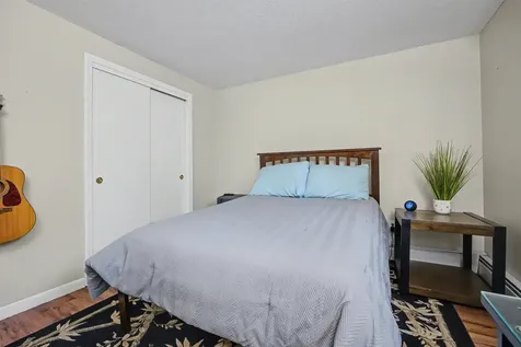 38 Midridge Circle Londonderry NH 03053