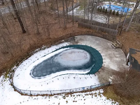 38 Midridge Circle Londonderry NH 03053