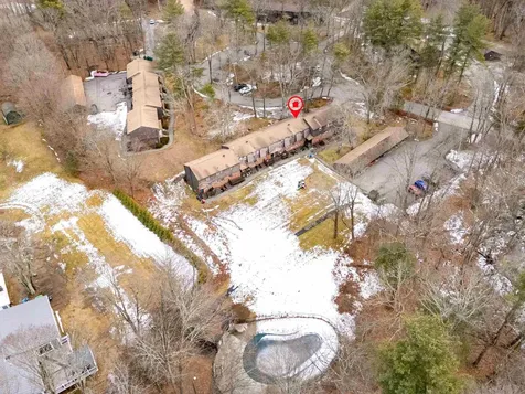 38 Midridge Circle Londonderry NH 03053