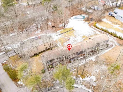 38 Midridge Circle Londonderry NH 03053