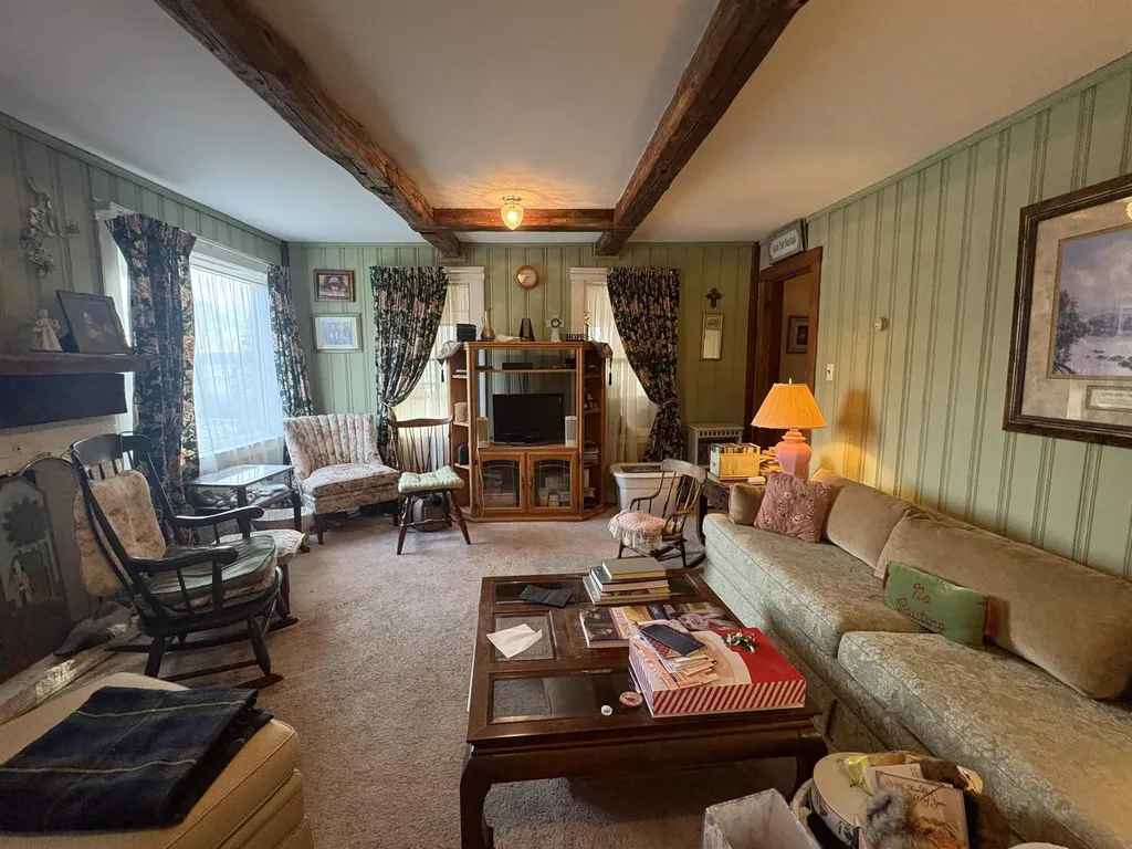 274 Bay Road Newmarket NH 03857