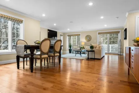 605 Straw Hill Road Manchester NH 03104