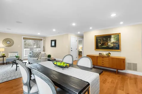 605 Straw Hill Road Manchester NH 03104