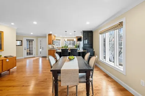 605 Straw Hill Road Manchester NH 03104