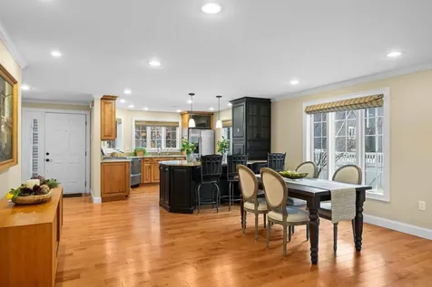 605 Straw Hill Road Manchester NH 03104