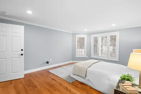 605 Straw Hill Road Manchester NH 03104