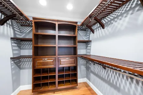 605 Straw Hill Road Manchester NH 03104