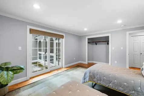 605 Straw Hill Road Manchester NH 03104