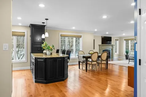 605 Straw Hill Road Manchester NH 03104