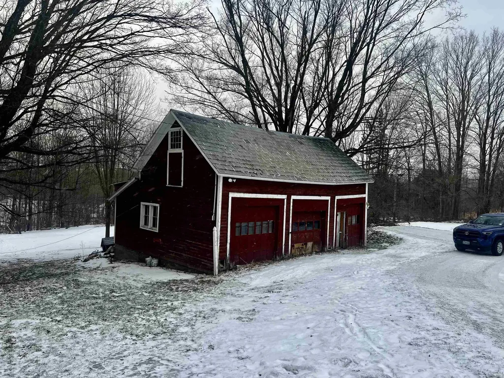 572 Route 140 Tinmouth VT 05773