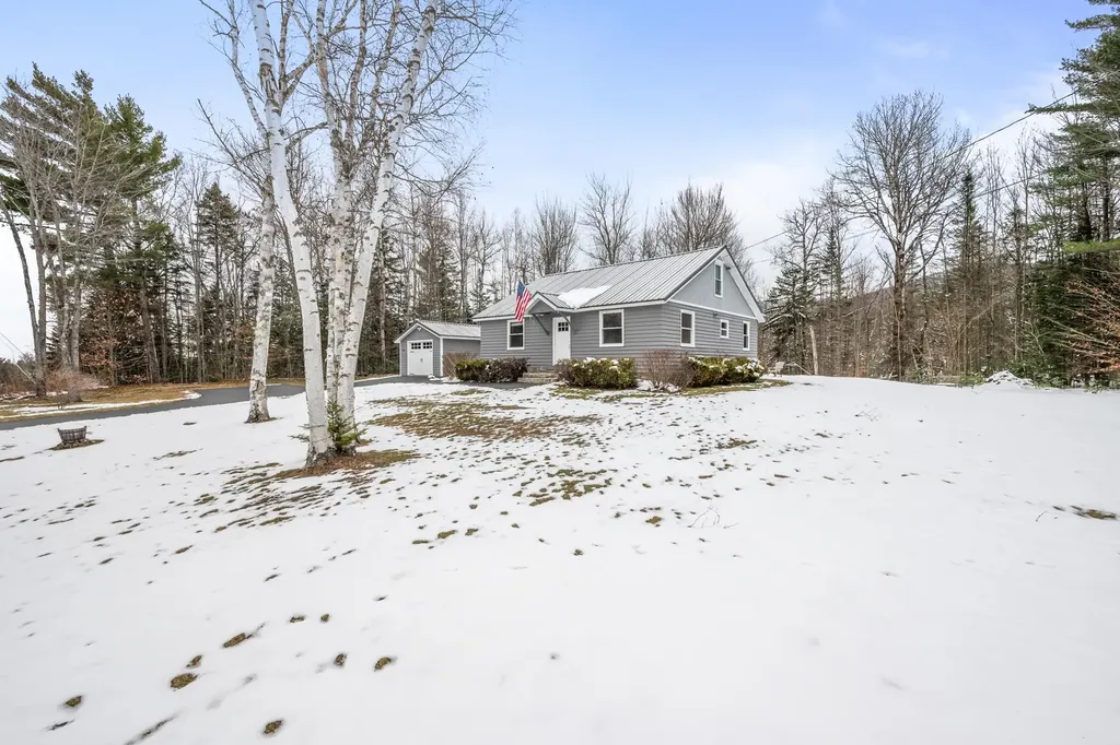 264 Parker Road Carroll NH 03598
