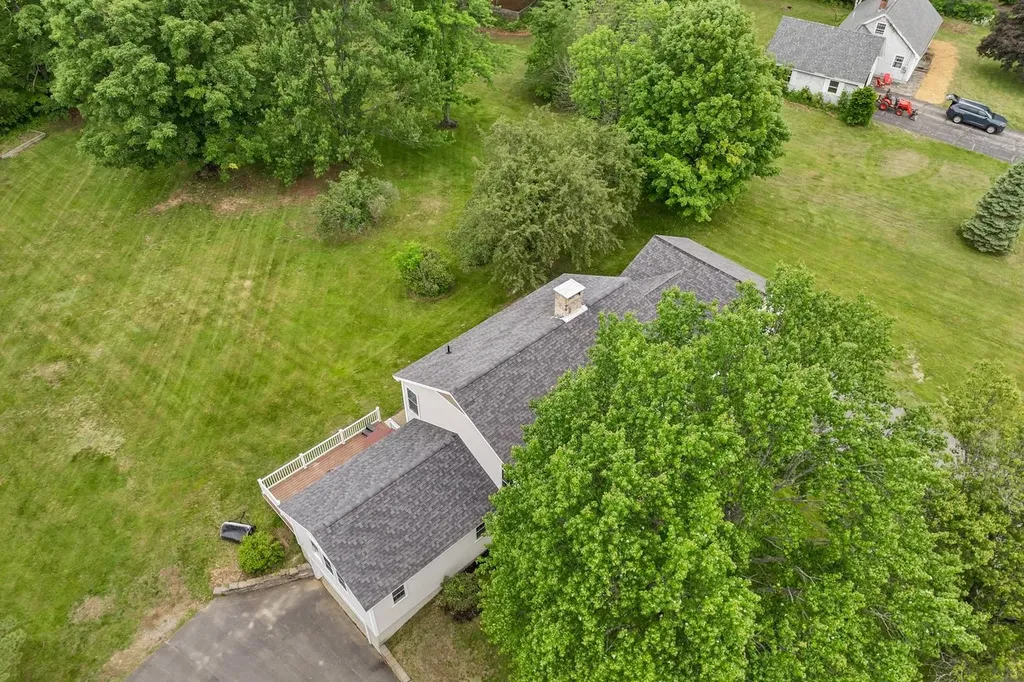 26 Hilltop Drive Wakefield NH 03872