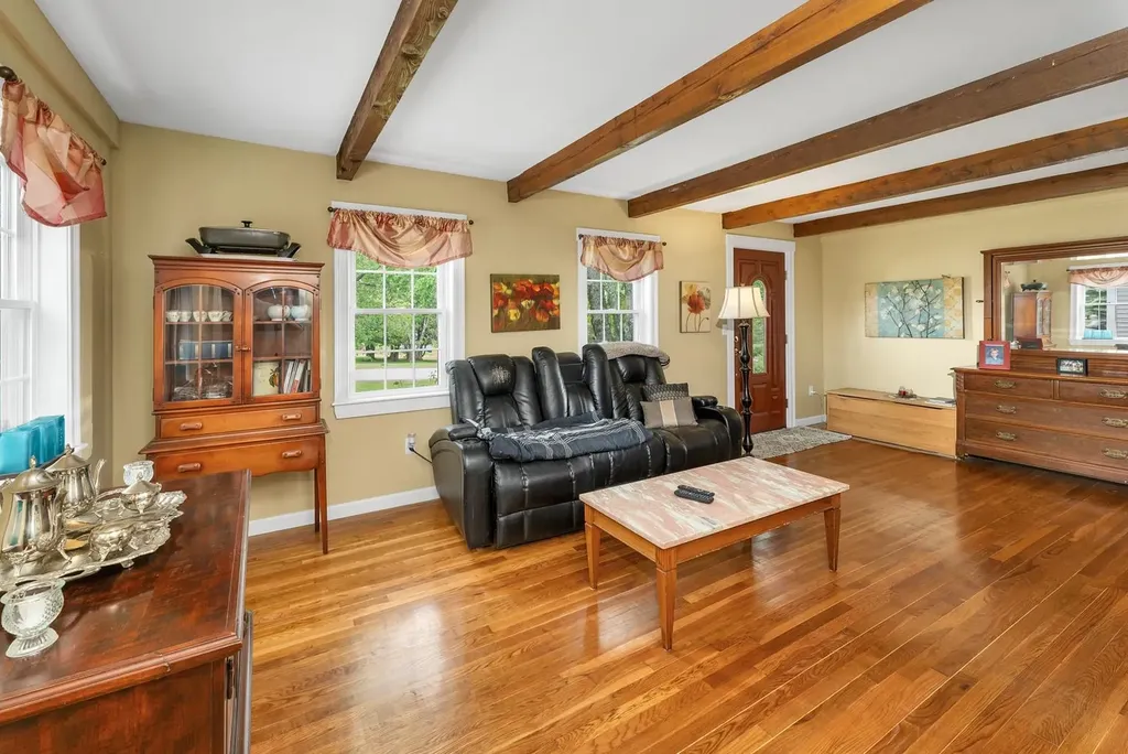 26 Hilltop Drive Wakefield NH 03872