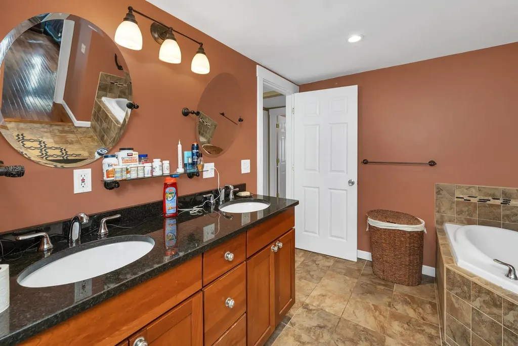 26 Hilltop Drive Wakefield NH 03872