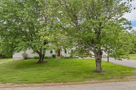 26 Hilltop Drive Wakefield NH 03872