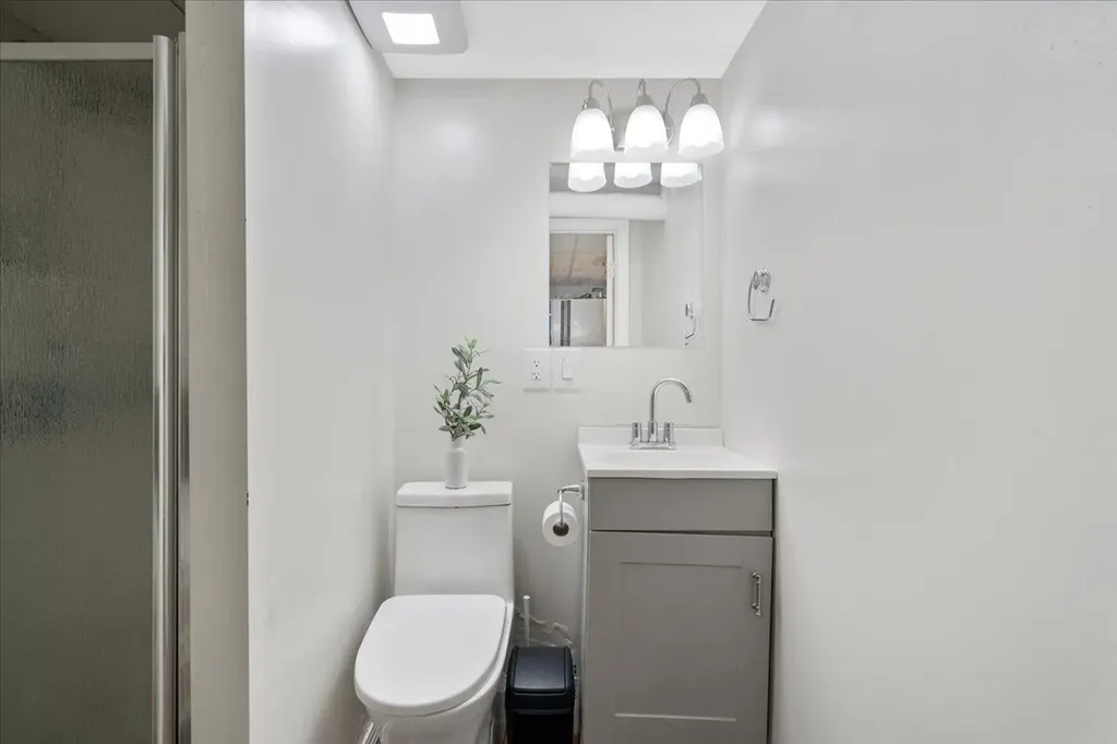 11 Lincoln Street Manchester NH 03103