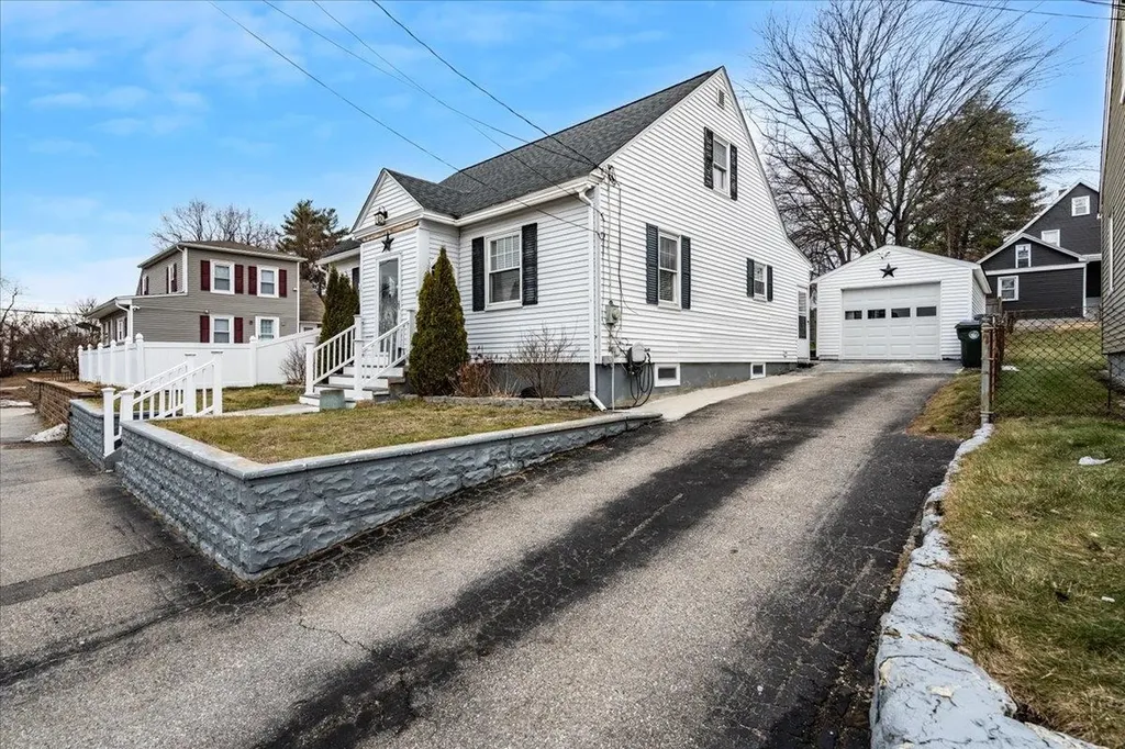 11 Lincoln Street Manchester NH 03103