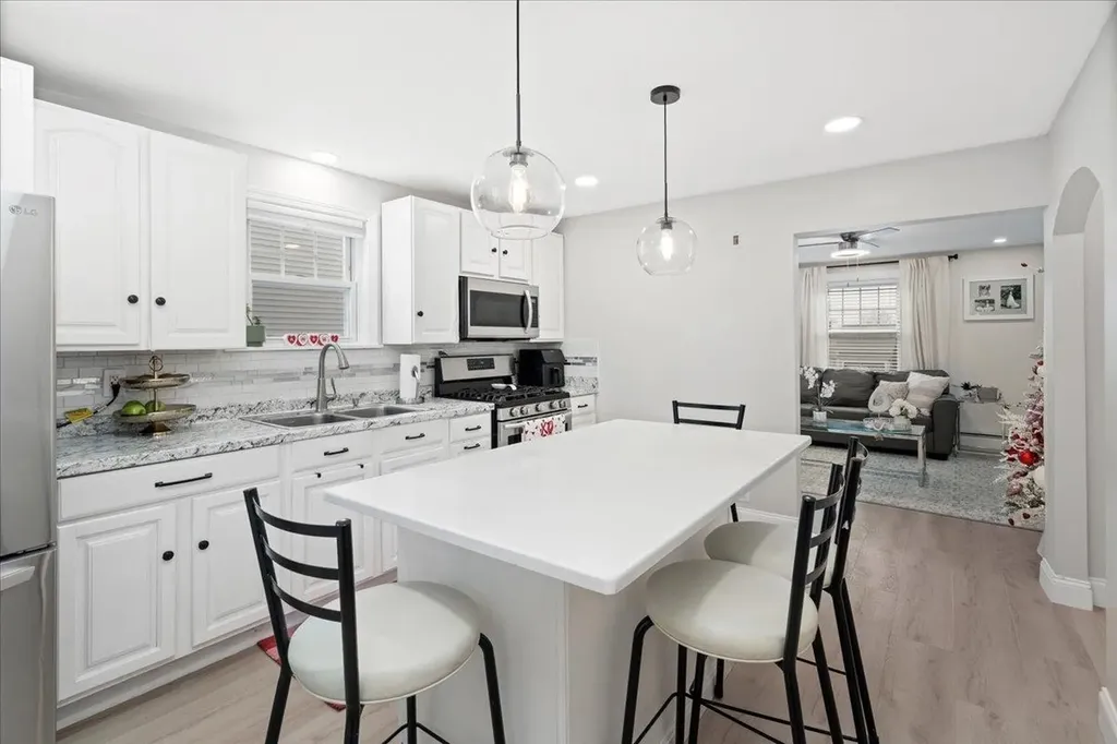 11 Lincoln Street Manchester NH 03103