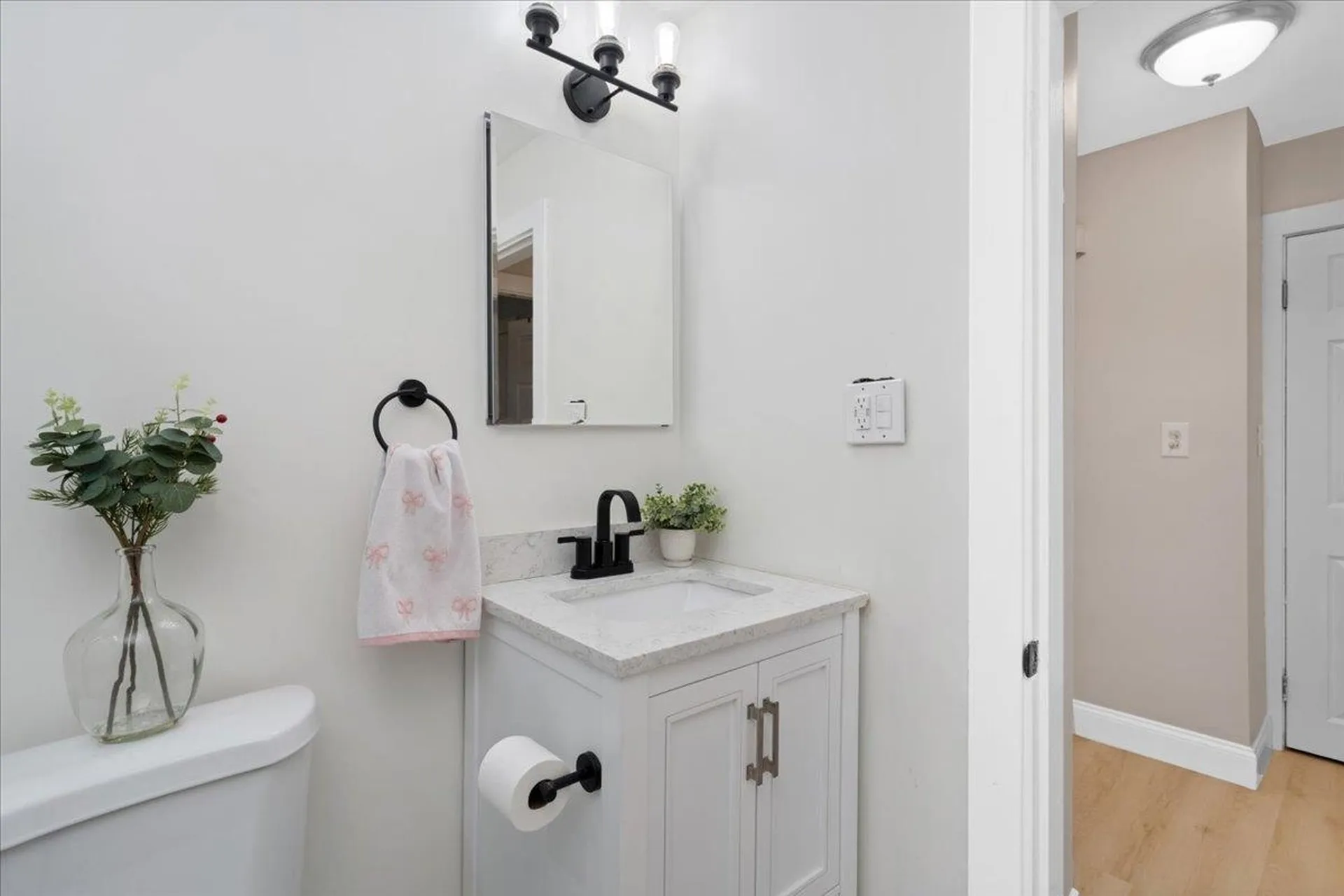 11 Lincoln Street Manchester NH 03103